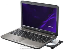 Ноутбук Samsung R540