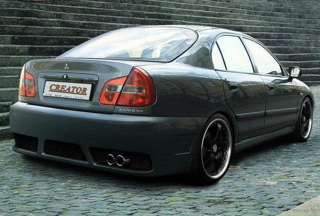 Автомобиль Mitsubishi Carisma, 2004 г.