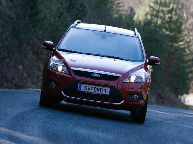 Автомобиль Ford Focus, 1998 г.