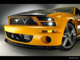 Автомобиль Ford Mustang