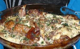 Утка, томленная с овощами и фруктами