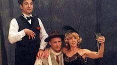 Фильм "Ретро втроём" (1998)