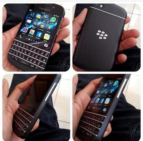 Телефон BlackBerry Q10