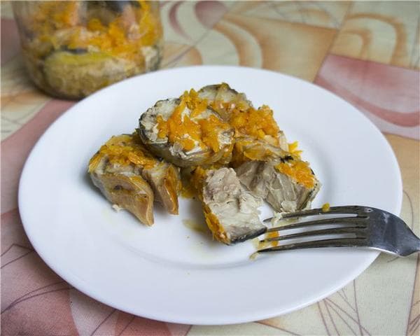 Скумбрия в банке
