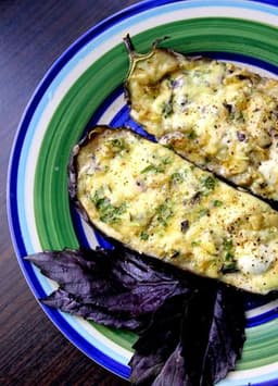 Кучерикас - баклажаны, запеченные с сыром