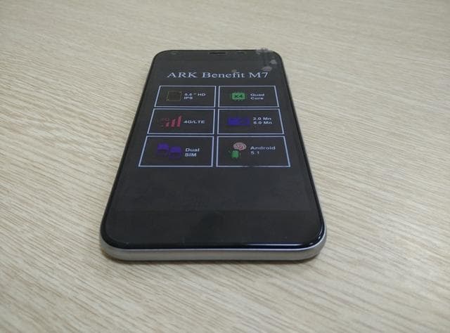 Телефон ARK Benefit M7