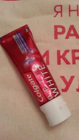 Зубная паста Colgate OpticWhite