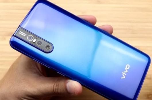 Телефон Vivo v15 pro