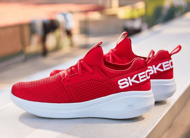 Кроссовки SKECHERS