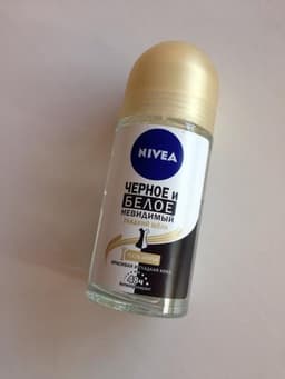 Антиперспирант NIVEA Чёрное и белое: невидимый гладкий шёлк
