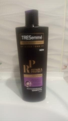 Шампунь Tresemme Repair Protect