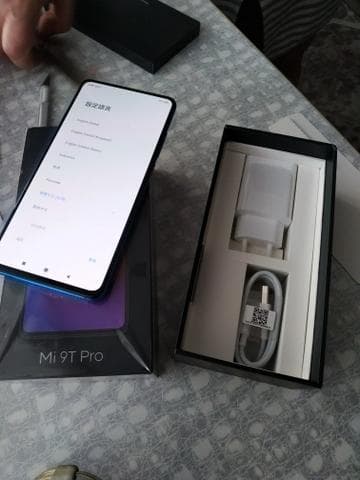 Телефон Xiaomi Mi 9T Pro