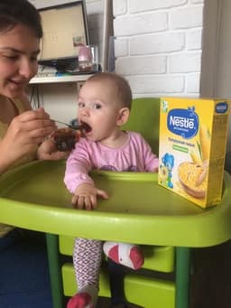 Детская каша Nestle и пюре  Gerber