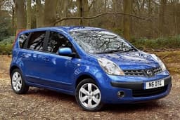Автомобиль Nissan Note хэтчбек, 2013 г.