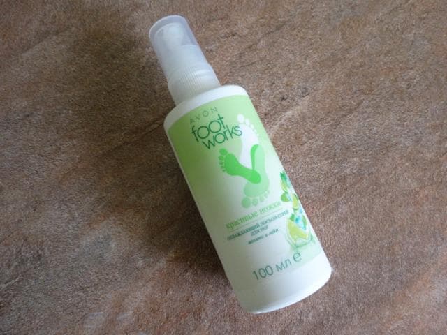 Охлаждающий лосьон-спрей для ног Avon Foot Works Мохито и лайм