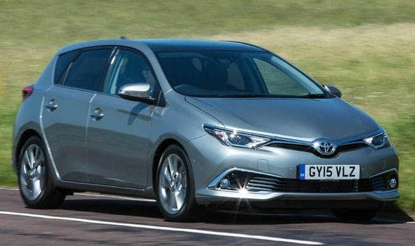 Автомобиль Toyota Auris