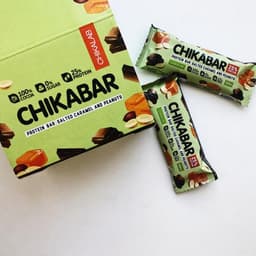 Chikabar salted caramel and peanuts