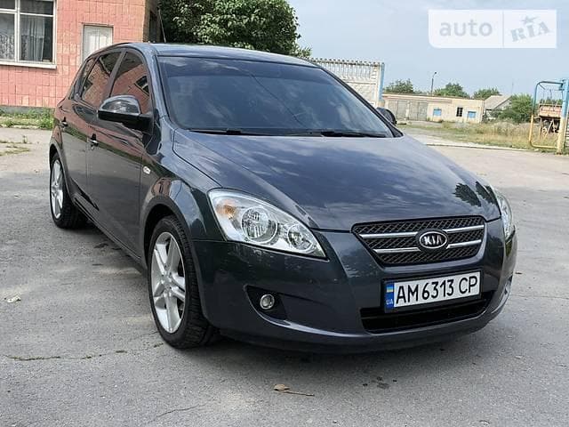 Автомобиль Kia Ceed, 2007 г.