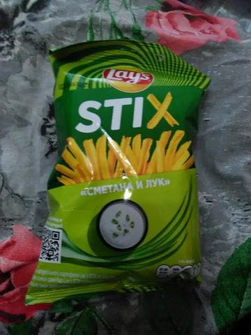 "Lays stix "сметана и зелень