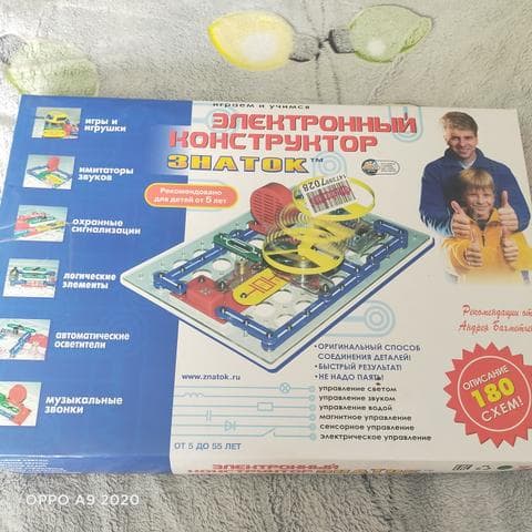 Электронный конструктор Знаток