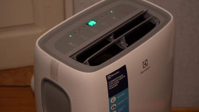 Кондиционер Electrolux EACM-11CL/N3