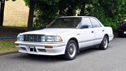 Автомобиль Toyota Crown, 1990 г.