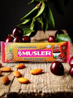 Батончик мюсли MUSLER "Вишня, миндаль с шоколад"
