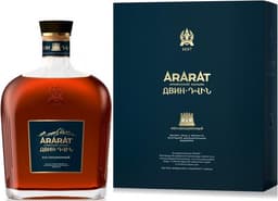 Коньяк Арарат Двин