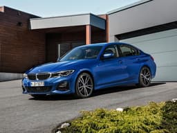 Автомобиль BMW 3 серий