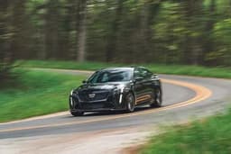 Автомобиль Cadillac Gt 5 v, 2022 г.