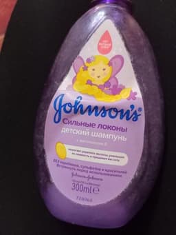 Детский шампунь Johnson's сильные локоны