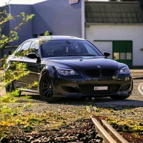 Автомобиль BMW M5, 1997 г.