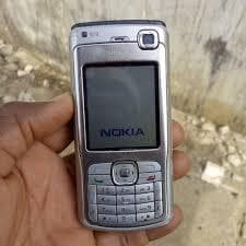 Телефон Nokia N70