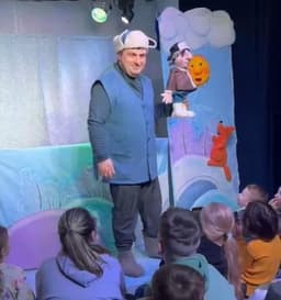 Кукольный спектакль "Падал новогодний снег", Москва
