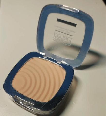 Крем-пудра Loreal Alliance perfect