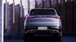 Автомобиль BAIC X75