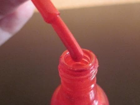 Лак для ногтей Sally Hansen Hard As Nails Xtreme Wear  — фото из отзыва «Пустая трата денег» (2 из 3)