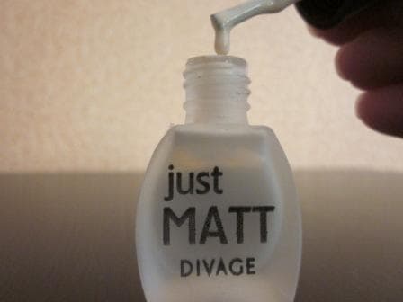 Лак для ногтей Divage Just Matt — фото из отзыва «Неудачный лак? Или только тон?» (1 из 2)