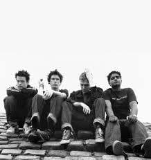 Sum 41 — фото из отзыва «Музыка, которая заряжает, дает сил для подвигов...»