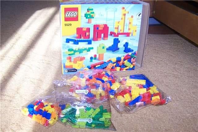 5529: Базовые кубики LEGO — фото из отзыва «Большая коробка!» (2 из 2)