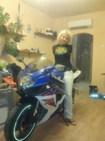 Мотоцикл Suzuki GSXR 600 — фото из отзыва «Зверь машина»