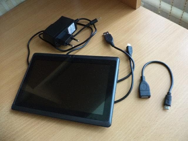 Планшет Yeahpad Pillbox 7 — фото из отзыва «Хорошо!» (2 из 4)