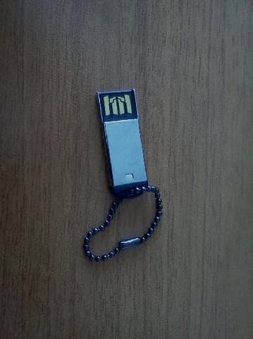 Флеш-карта TinyDeal (SILICON POWER) TOUCH 830 16GB USB 2.0 Flash Drive — фото из отзыва «Суперская»
