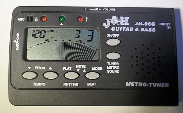 Tinydeal Universal LCD Digital Tuner — фото из отзыва «Очень удобный тюнер-метроном» (10 из 13)