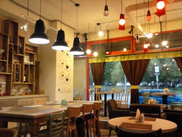 Кафе "Dadio", Москва — фото из отзыва «Дело было вечером, кушать было нечего...»