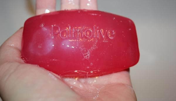 Мыло Palmolive Свежая малина — фото из отзыва «Мылкое, но не ароматное» (2 из 2)