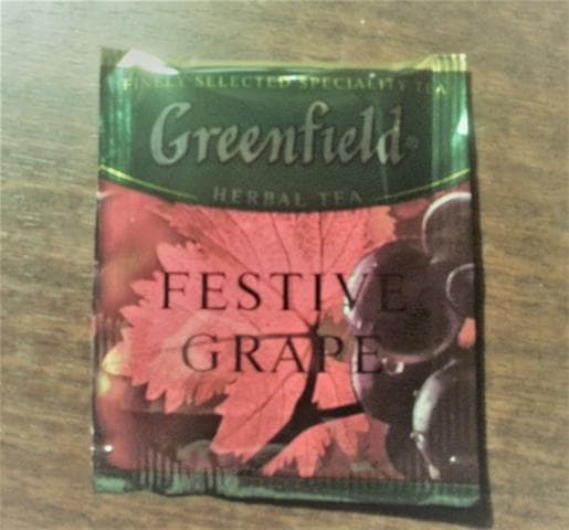 Чай Greenfield Festive Grape — фото из отзыва «Ясно ощущается виноградный вкус»