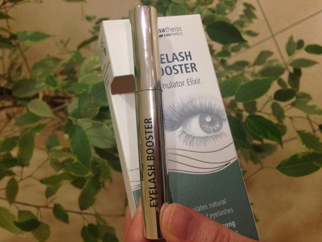 Сыворотка Eyelash booster  — фото из отзыва «Полезные свойства  есть у этой сыворотки»