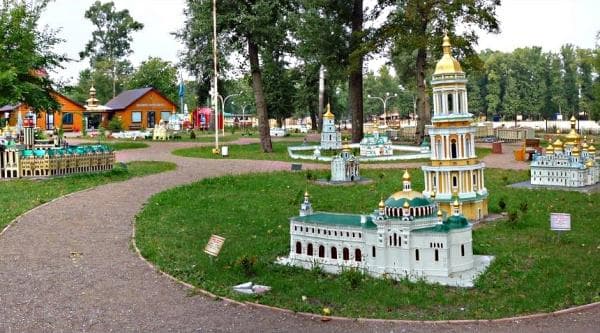 Парк "Киев в миниатюре", Киев — фото из отзыва «Замечательный парк, где можно сразу увидеть весь Киев.» (5 из 5)