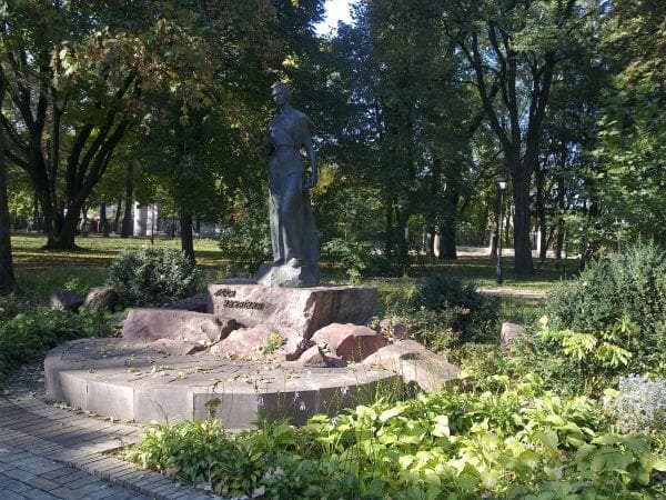 Киев, Украина — фото из отзыва «Мариинский парк - Красивый, чистый, уютный парк» (2 из 3)